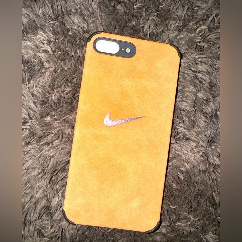 Khaki iPhone 8 Plus 🔥🔥✅✅✅❤️❤️❤️